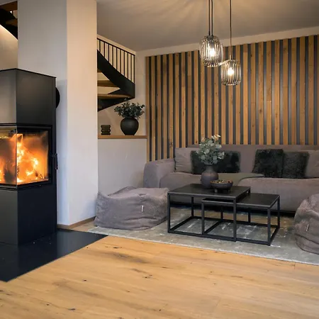 Boutique Alpi - Private Sauna & Garden Apartment *