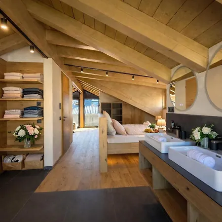 Appartement Boutique Alpi - Private Sauna & Garden