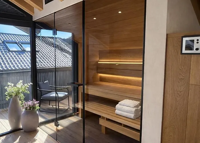 Boutique Alpi - Private Sauna & Garden Lägenhet