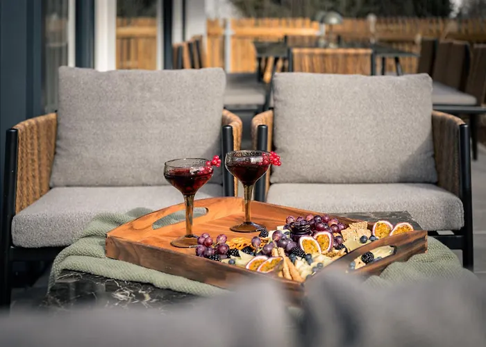 Boutique Alpi - Private Sauna & Garden Lägenhet