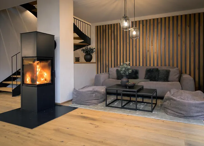 Boutique Alpi - Private Sauna & Garden Lägenhet *